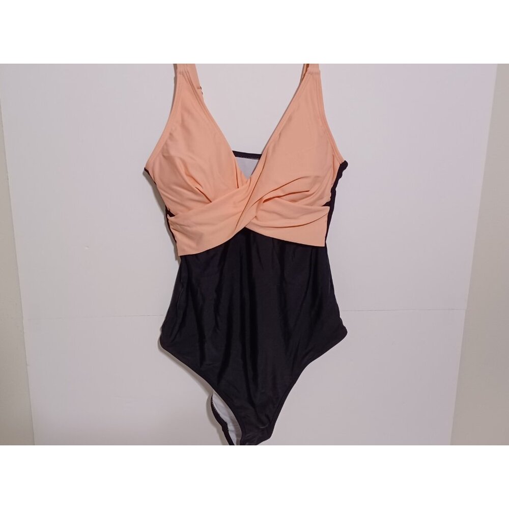 Womens One Piece Swimsuit size Medium Full Coverage - Picture 2 of 5